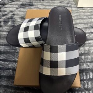 Burberry Monochrome Check Slides